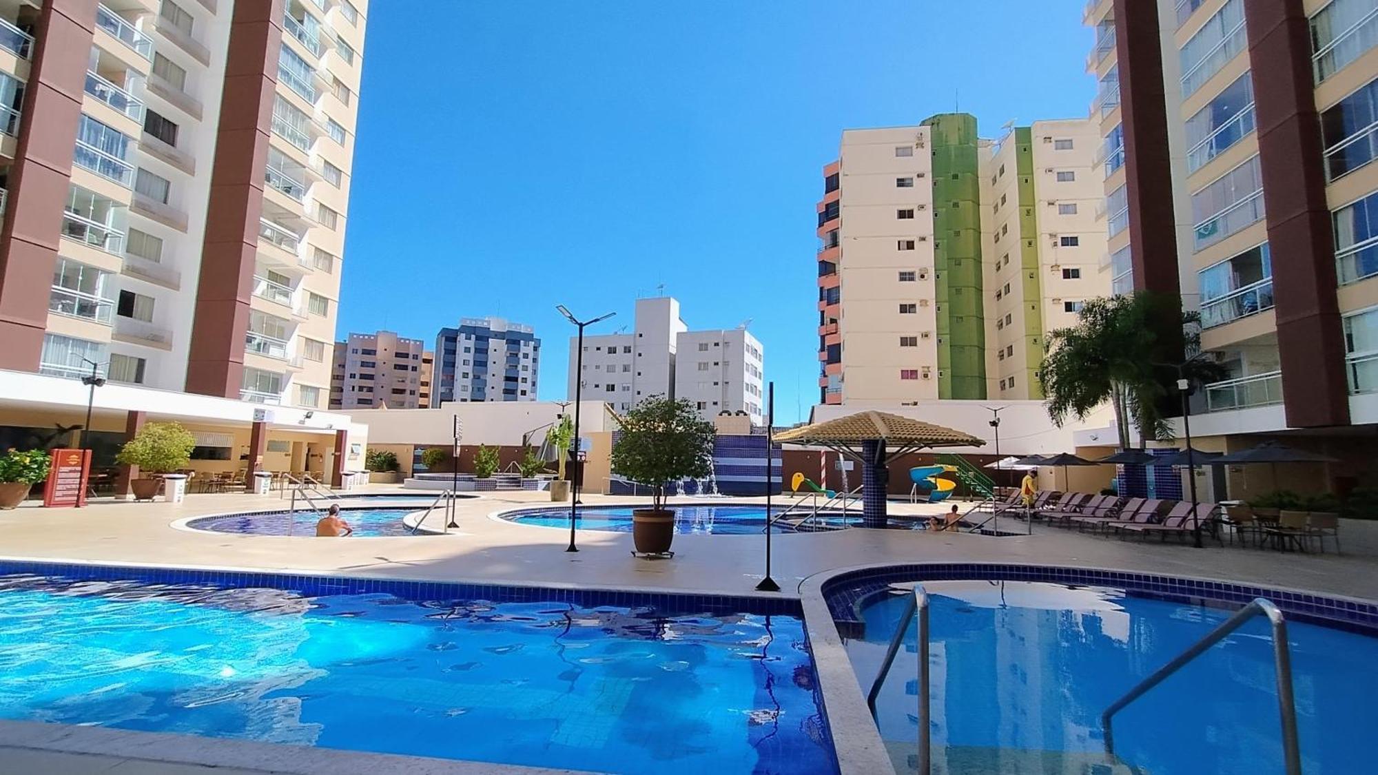 Casa Da Madeira Caldas Novas - Achei Ferias - Com Roupa De Cama Esterno foto