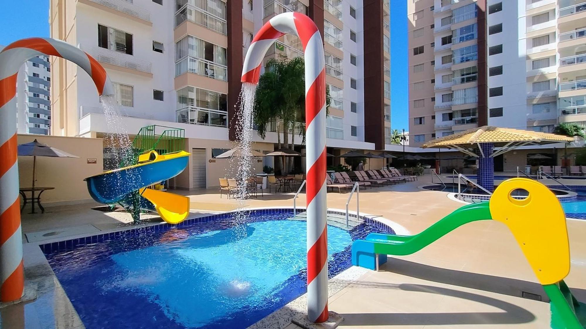 Casa Da Madeira Caldas Novas - Achei Ferias - Com Roupa De Cama Esterno foto